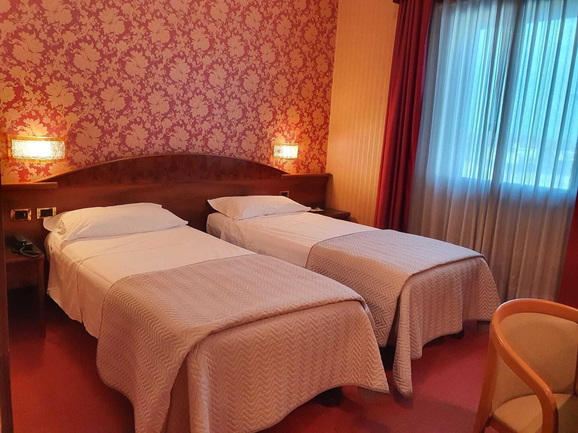 Hotel Poppi Mira Exteriér fotografie