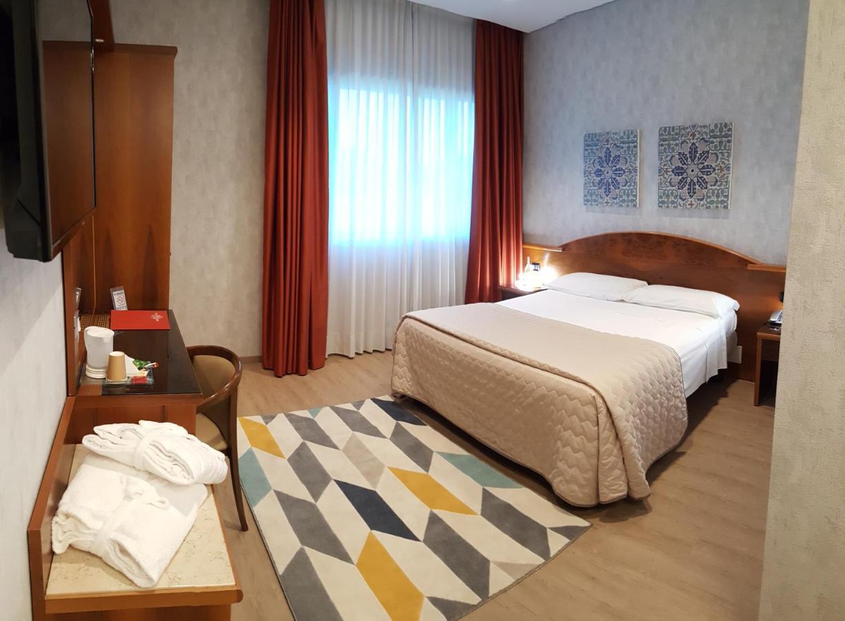 Hotel Poppi Mira Exteriér fotografie